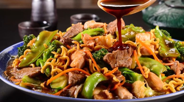 Rápido e prático: aprenda a fazer Yakissoba 