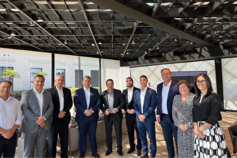 Prefeito de São Vicente faz reivindicações de saúde e segurança ao Governo de SP