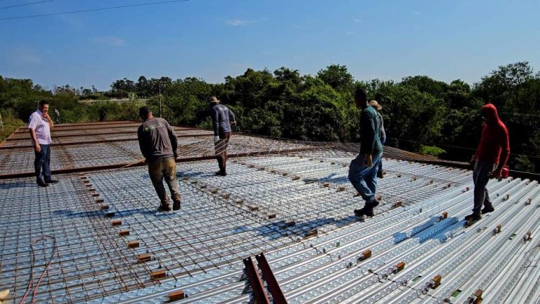 Vereador Dr. Alceu inspeciona inspecionada nova ponte em Araçatuba que ligará Zona Norte à Zona Leste