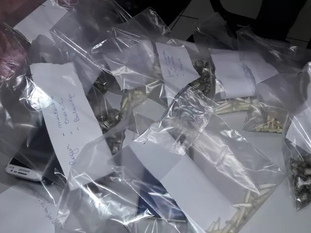 Caminho Suave: Professora do fundamental ensinava o bê-a-bá e ainda traficava drogas