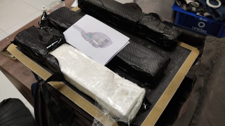 Mais de 3 quilos de cocaína são apreendidos no aeroporto de Viracopos