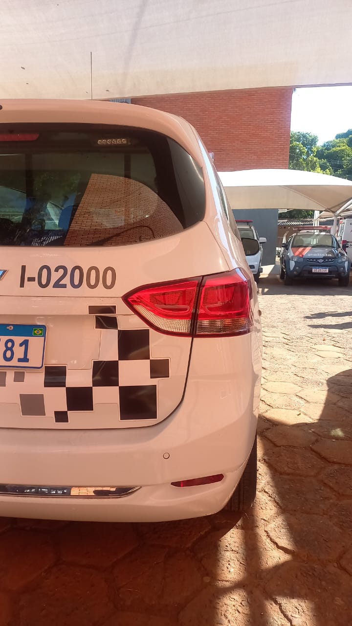 Policiais Militares prenderam três foragidos na região