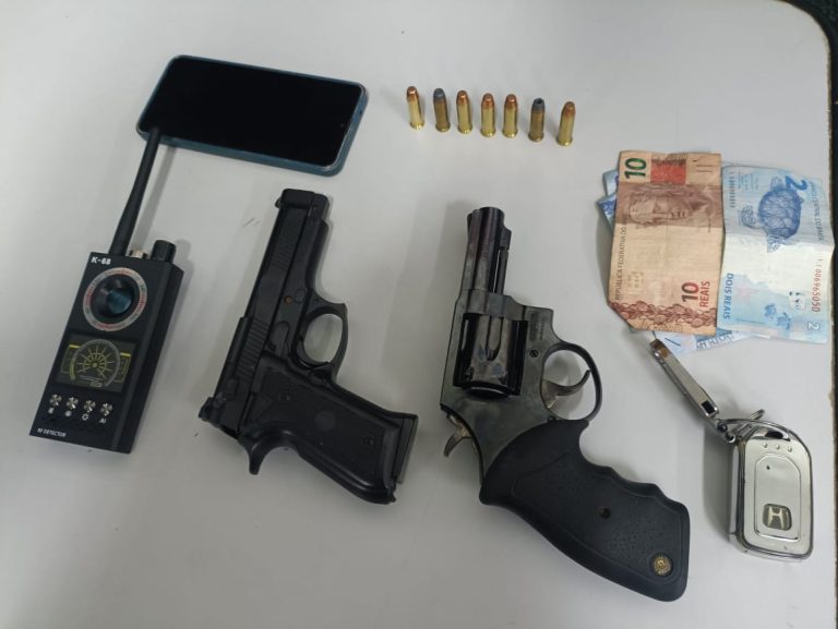 Bandidos armados são presos no estacionamento de shopping em Campinas