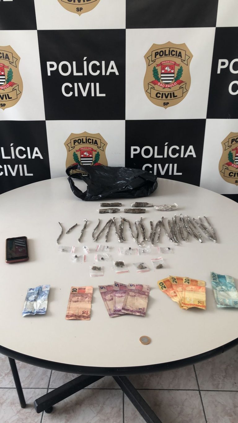 Homem é visto vendendo drogas em São Vicente e acaba preso