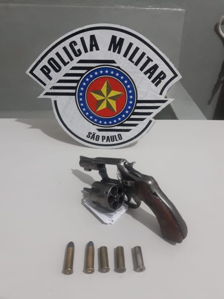 Polícia Militar de Penápolis/SP realiza prisão em flagrante por porte ilegal de arma de fogo
