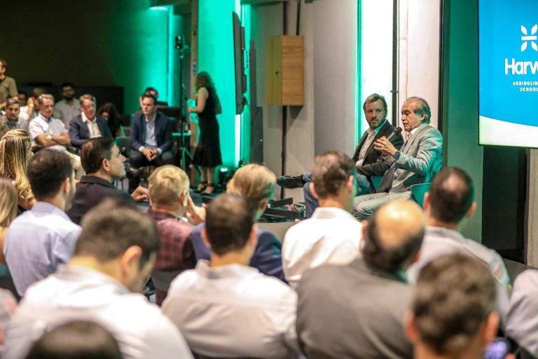 Instituição de ensino superior com foco no agronegócio é lançada em Ribeirão Preto