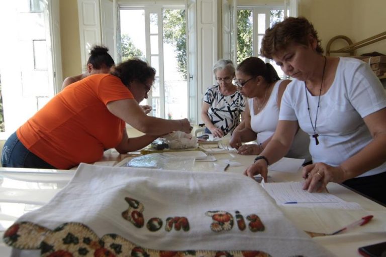 Cursos gratuitos de padaria e artesanato tem inscrições abertas no FSS de Santos