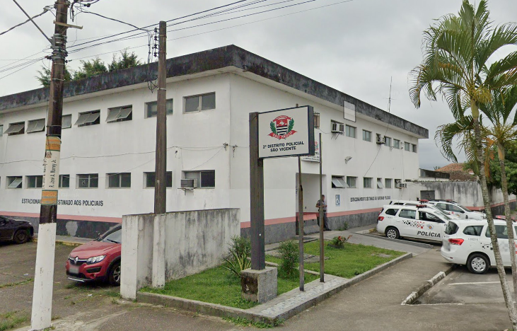 Homem é baleado três vezes por bandidos de moto, em São Vicente