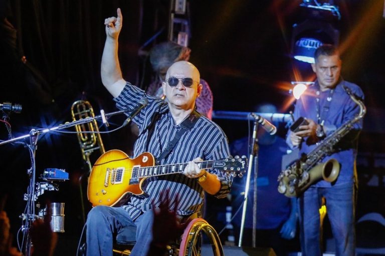 Shows de rock e concurso de miss agitam a Festa da Primavera de Bertioga