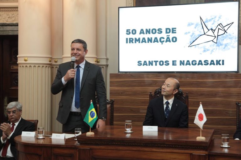 Santos e cidade do Japão renovam irmanação e laços culturais