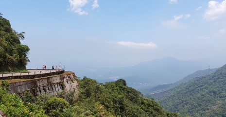 Bandidos tentam roubar armas de vigilantes na Serra do Mar