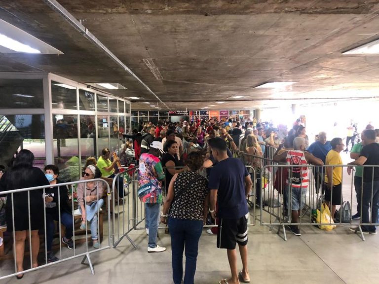 Em pouco mais de uma hora, ingressos para o Santos Carnaval 2024 são esgotados