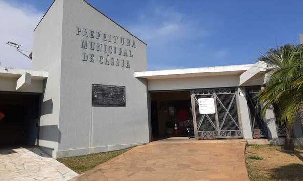 Prefeitura de cidade mineira antecipa o dia do funcionalismo para dar folga prolongada aos funcionários