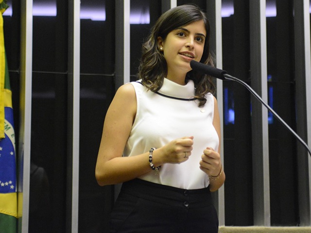 “Polarização vem fazendo menos sentido”, diz Tabata