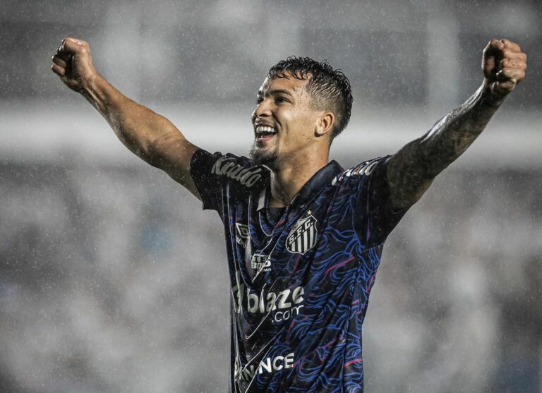 Santos vence Coritiba, sai do Z4 e respira mais aliviado na tabela