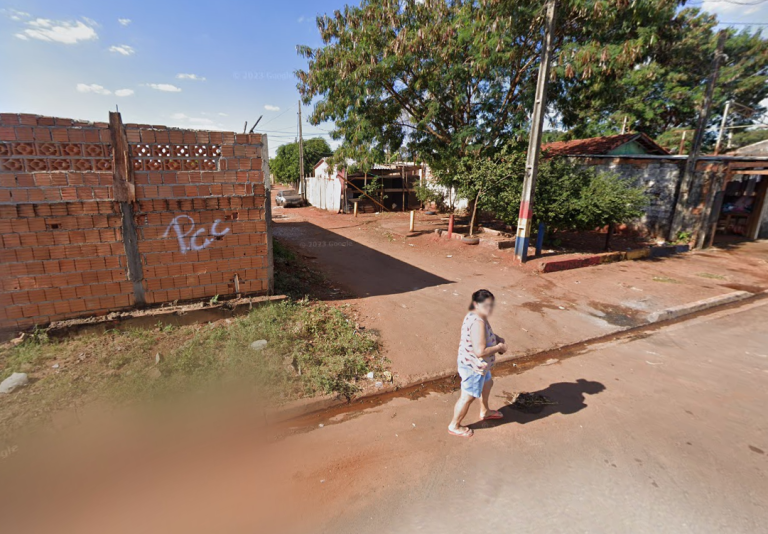 Mãe flagra adolescente de 13 anos em relação sexual forçada e BO é registrado por estupro