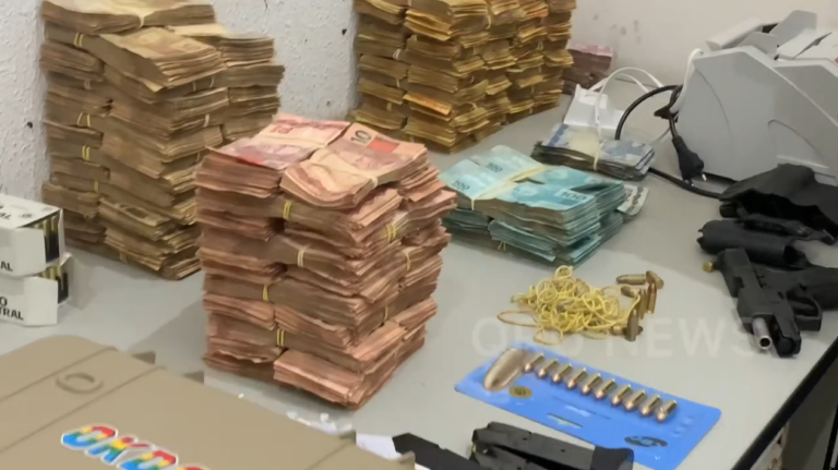 Polícia apreende mais de R$ 300 mil em dinheiro, 188 munições e armas em residência de Ribeirão Preto