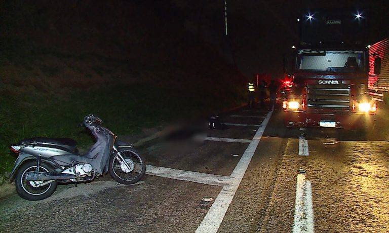 Homem cai da moto em rodovia e morre atropelado em Campinas
