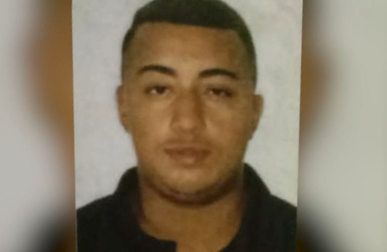 Homem é assassinado com pelo menos 7 tiros no portão de casa em Rio Claro