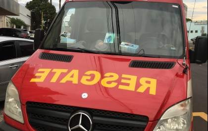 Acidente em Araçatuba deixa jovem de 20 anos gravemente ferida