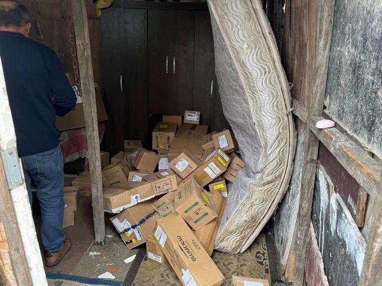 Dezenas de caixas de cosméticos roubadas no Litoral são recuperadas