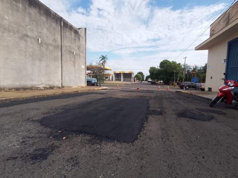 Empresa é penalizada por atraso na entrega de materiais para recapeamento em Araçatuba