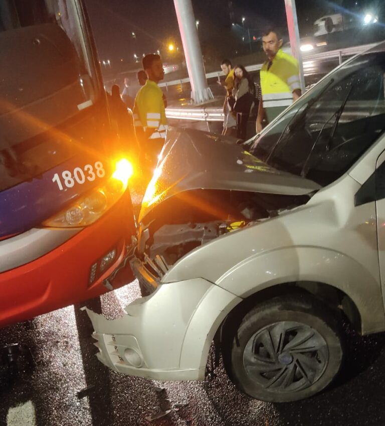 Acidente entre carro e ônibus na Anchieta complicam o trânsito