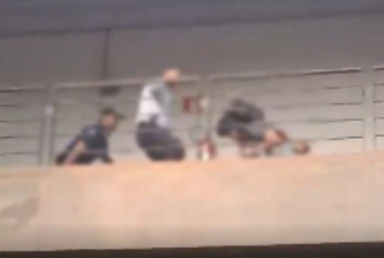 Vídeo mostra briga entre professor e aluno da Unicamp, professor segurava uma faca