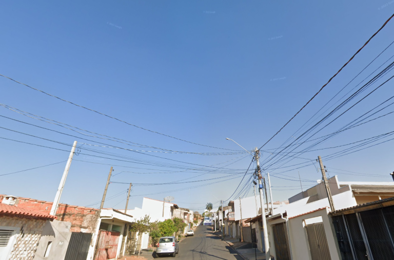 ‘Não desejar a mulher do próximo, quando o próximo estiver próximo’ Jovem olha pra mulher do amigo e leva três facadas