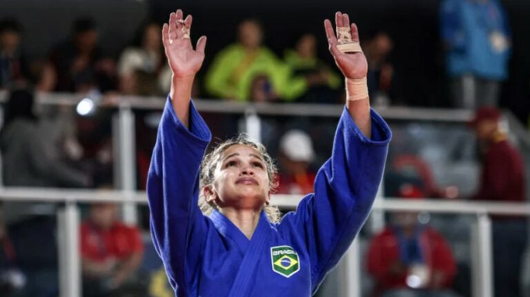 ‘Made in São Vicente’: Larissa Pimenta leva o ouro nos Jogos Pan-Americanos do Chile