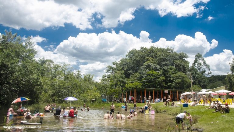 Após consumo de álcool em rio de São Simão, homem de 45 anos se afoga e é encontrado morto