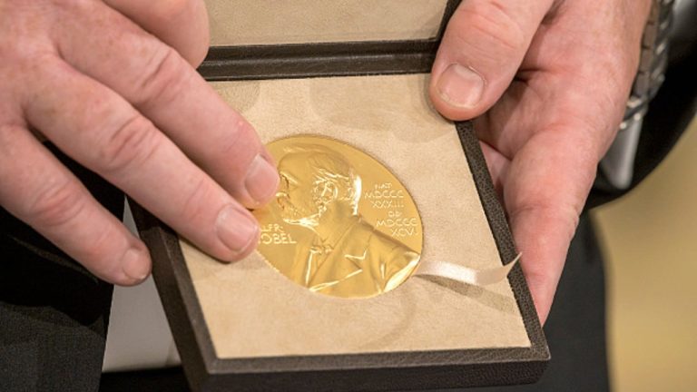 Por que o Brasil nunca recebeu um Nobel?