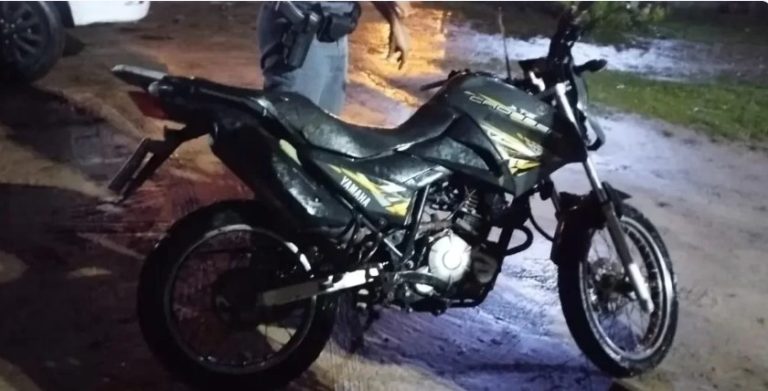 Adolescente é apreendido após “dar o grau” com motocicleta roubada em Praia Grande