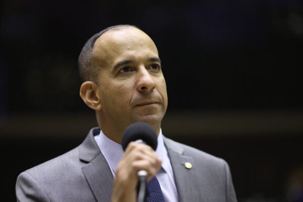 Paulo Alexandre Barbosa protocola projeto de lei que aumenta pena para crimes de racismo e xenofobia