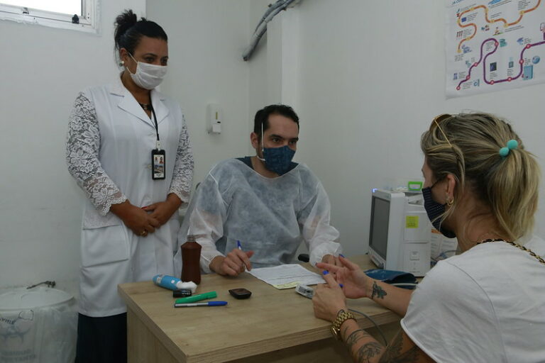 Concurso em Guarujá abre mais de 550 vagas na área da saúde