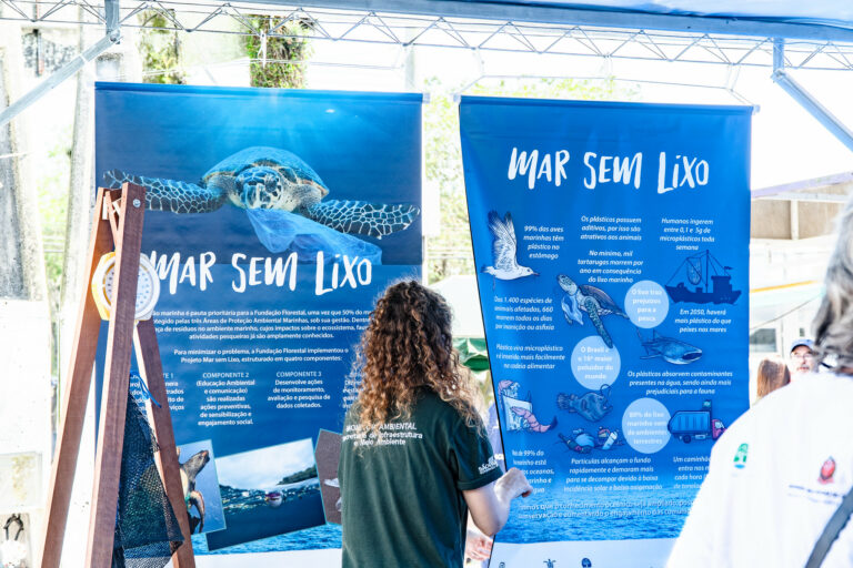 Bertioga lança projeto que prevê pagamento a pescadores por recolhimento de lixo do mar