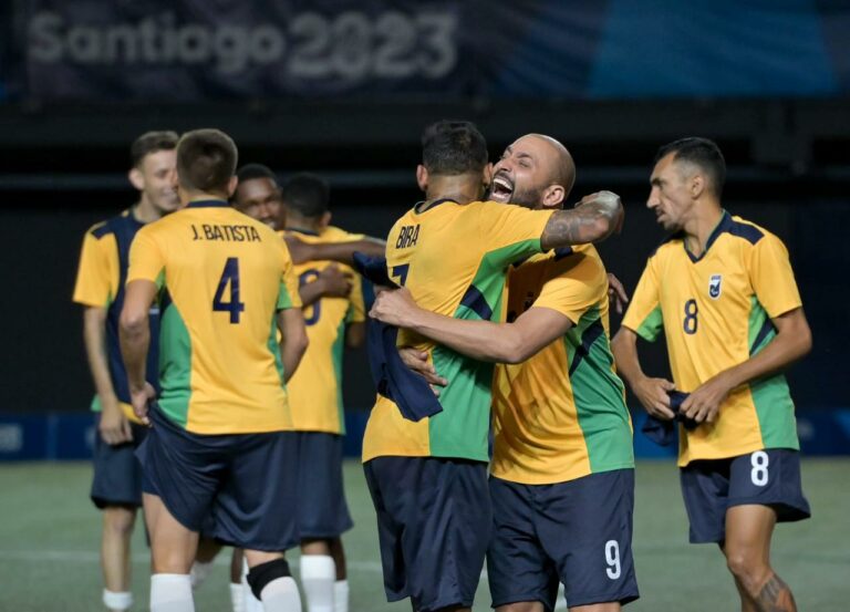 Atletas representam Guarujá nos Jogos