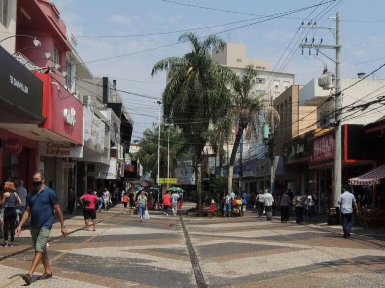 Comércio de Araçatuba pode ficar aberto até às 15h neste feriado