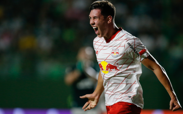 Bragantino vence Goiás e embola  briga no topo da tabela pelo título do Brasileirão