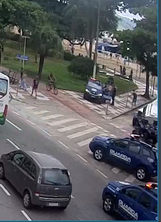 Tecnologia de segurança de Santos ajuda na captura de dois homens