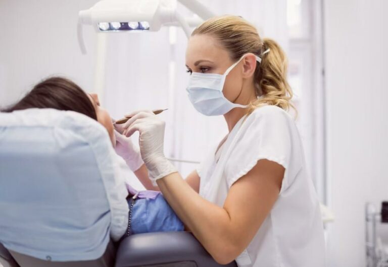 Ribeirão inicia tratamento para receber prótese dentária de mais de cem pacientes