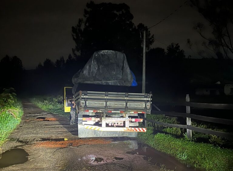 Quadrilha armada invade sítio e faz família de refém em Bragança Paulista