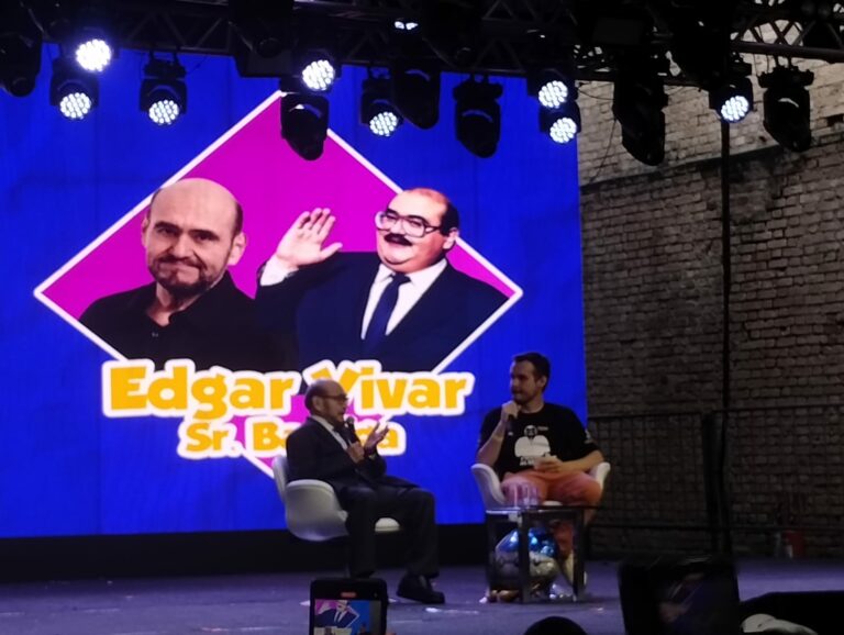Público do Santos Festival Geek entra no clima do ‘Pague o aluguel’ com Edgar Vivar