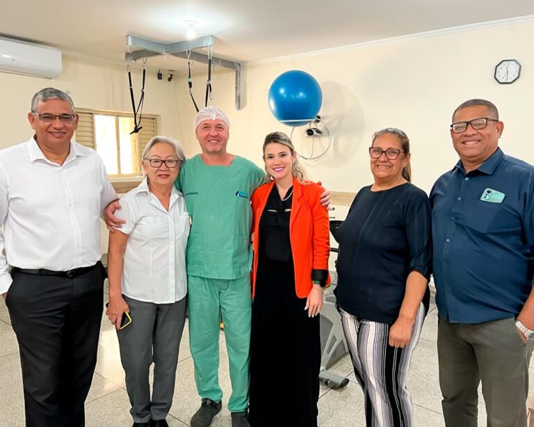 Unimed Araçatuba realiza doação de itens a hospital neurológico