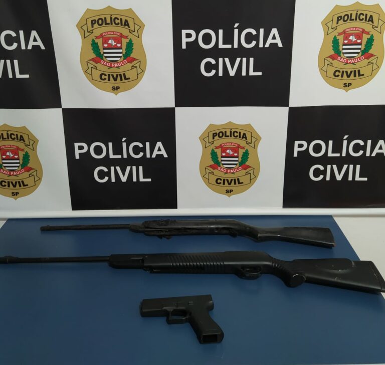 Armas e moto são apreendidas e homem é detido em Praia Grande