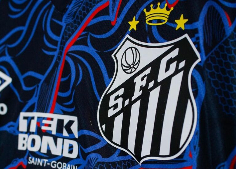 Torcedores do Santos Futebol Clube conhecem os pré-candidatos à presidência do clube