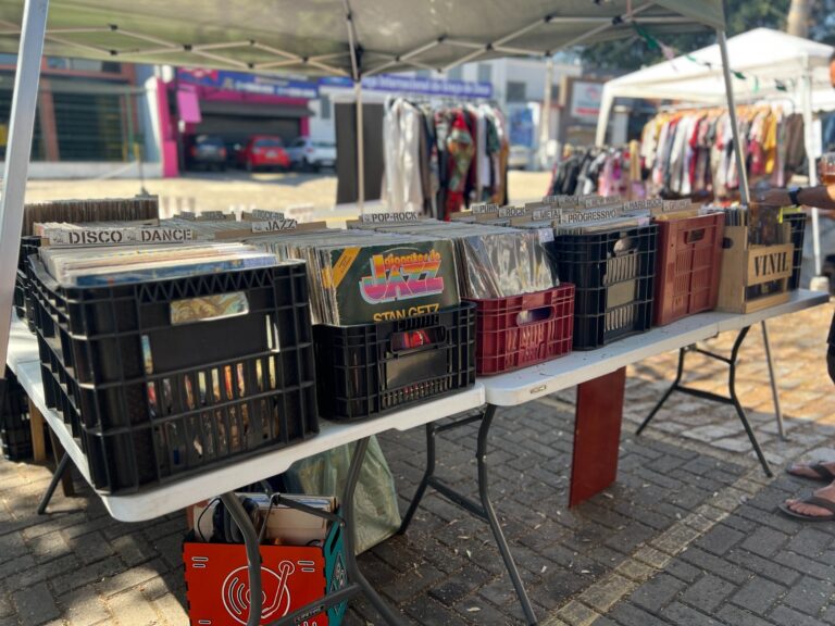Feira de Discos em Barão Geraldo, no domingo, dia 26 de novembro