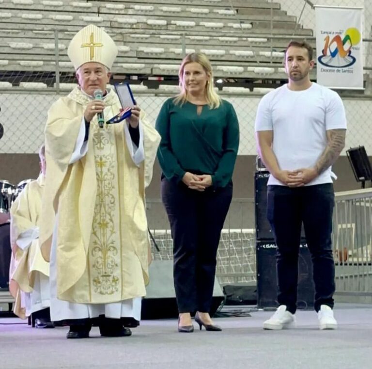 Em homenagem aos 100 anos, Diocese de Santos recebe a maior honraria da ALESP