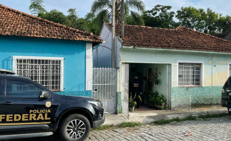 Polícia Federal faz operação contra pornografia infantil em Cruzeiro