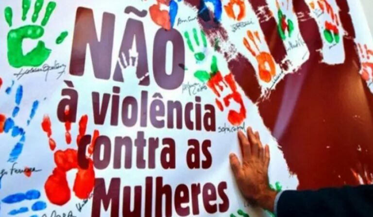 Caminhadas em Santos apelam pelo fim da violência contra a mulher